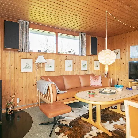 6 Person Holiday In Semesterbostad